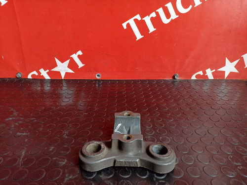 Кронштейн стабилизатора переднего