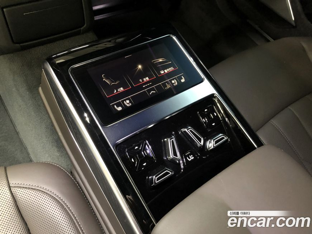 Audi A8 (D5) 55 TFSI Quattro Premium LWB (09.2023)