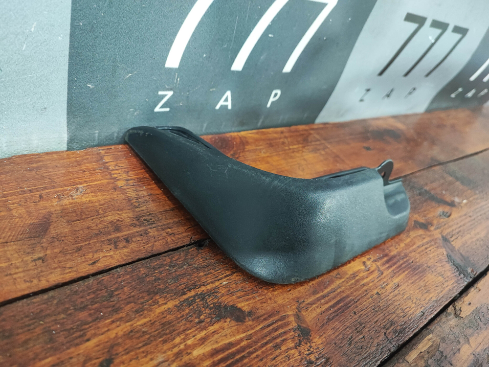 Брызговик задний левый Hyundai Creta 2 (SU2) 21-нв Б/У Оригинал 86841BW000