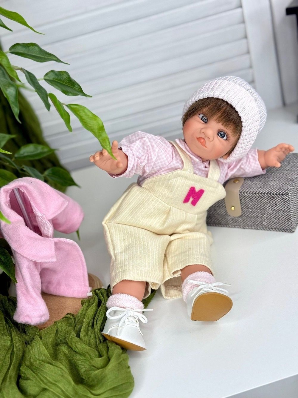 Кукла LAMAGIK мягконабивная  38см Gestito (12028)