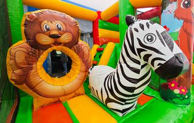 Коммерческий надувной батут «Мини джунгли» с горкой, 4*3,5*2,6 м.