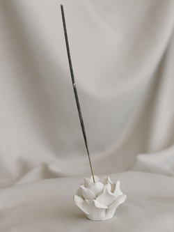 Йогиня и подставка под благовония Цветок на подносе