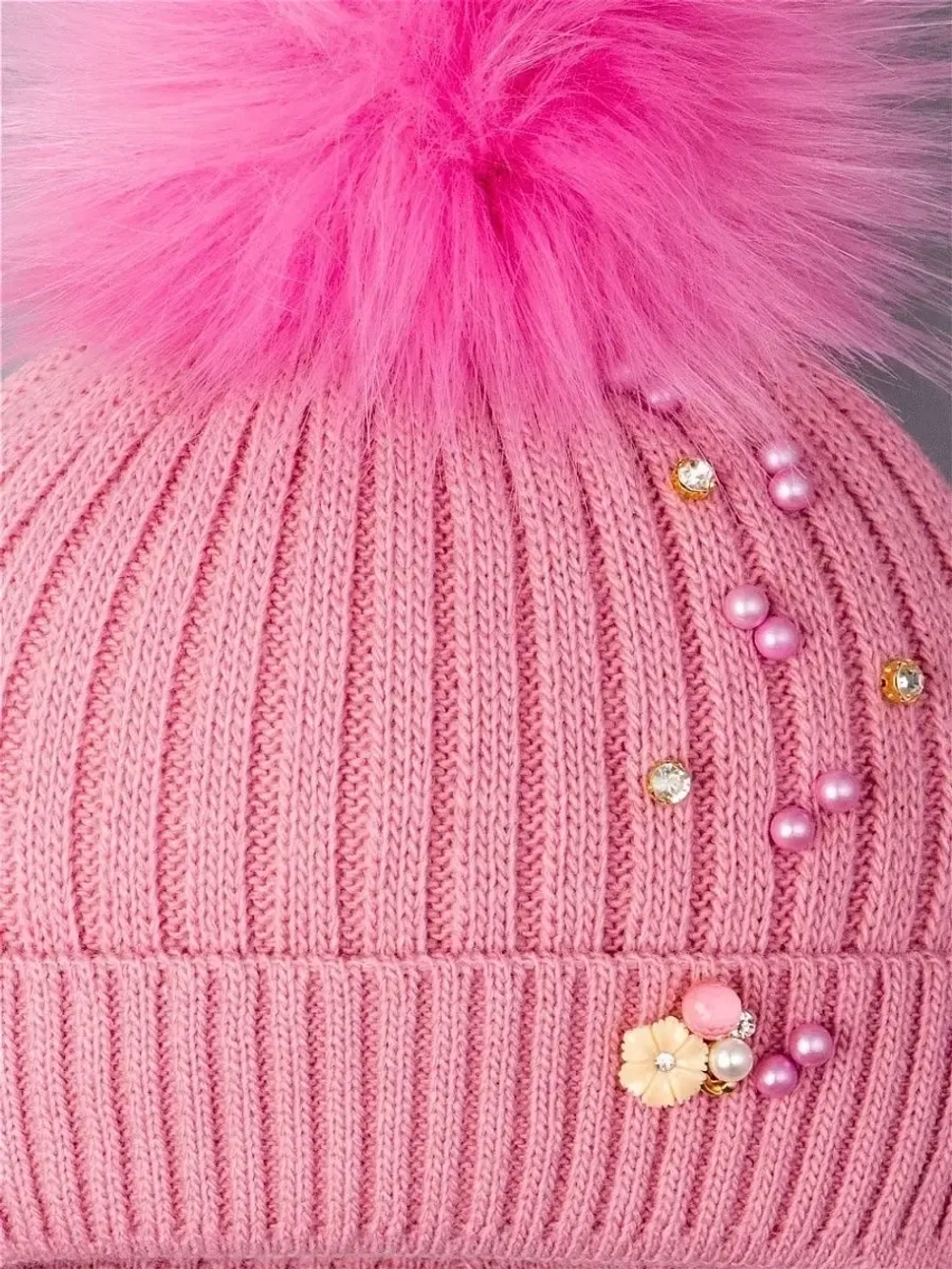 Шапка зимняя вязаная с помпоном для девочки