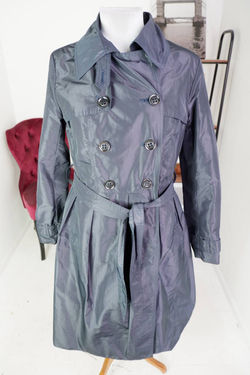 Плащ Hoops практичный, визуально на 48 размер