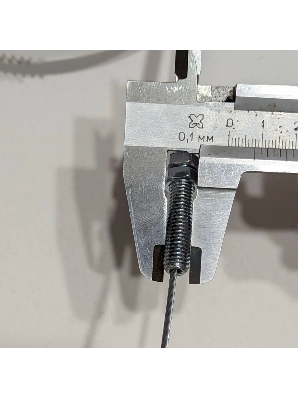 +t Трос сцепления 1000мм (с пружиной) красный