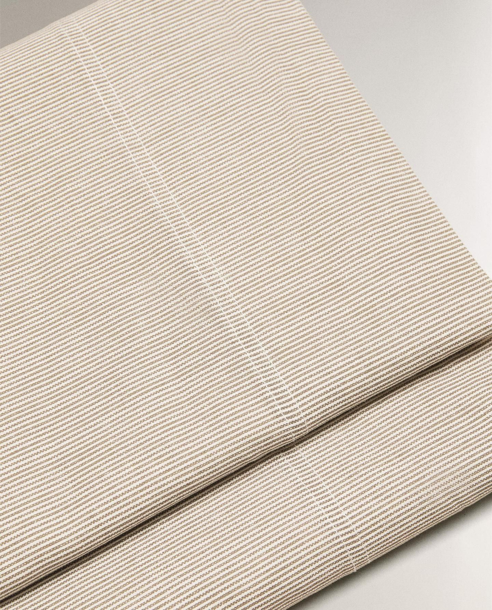 Zara Home - Полосатая простыня, бежевый, 270x280 см