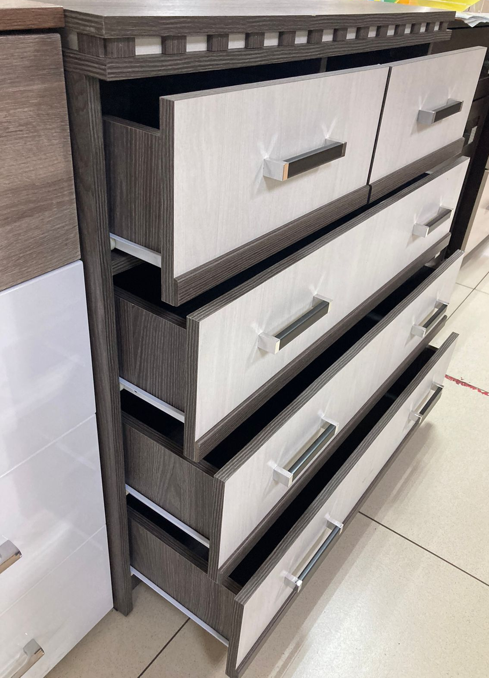 Комод №1 Ольга-13 ясень анкор темн/ясень анкор св