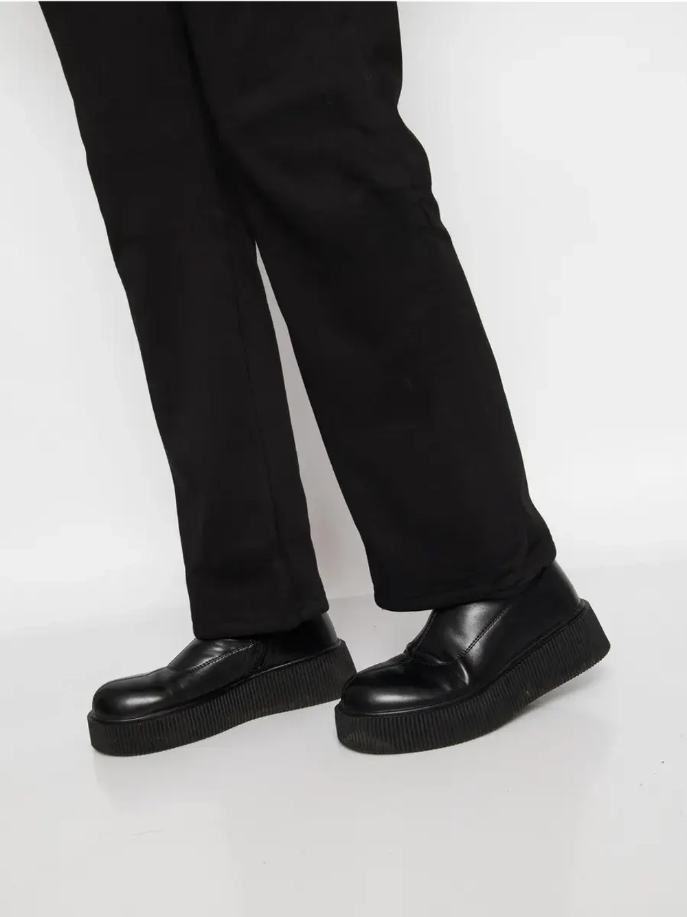 Спортивный костюм утепленный с капюшоном