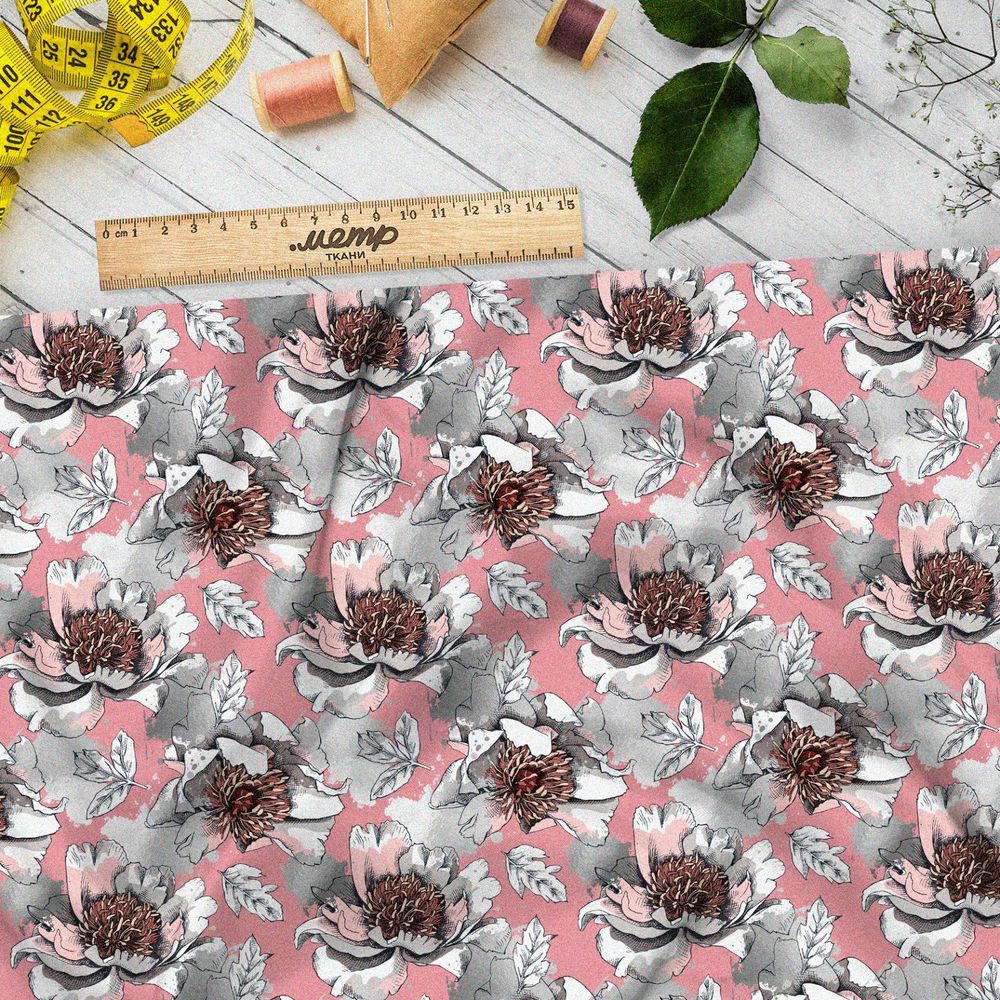 Ткань сатин раскрывшиеся сероватые цветы