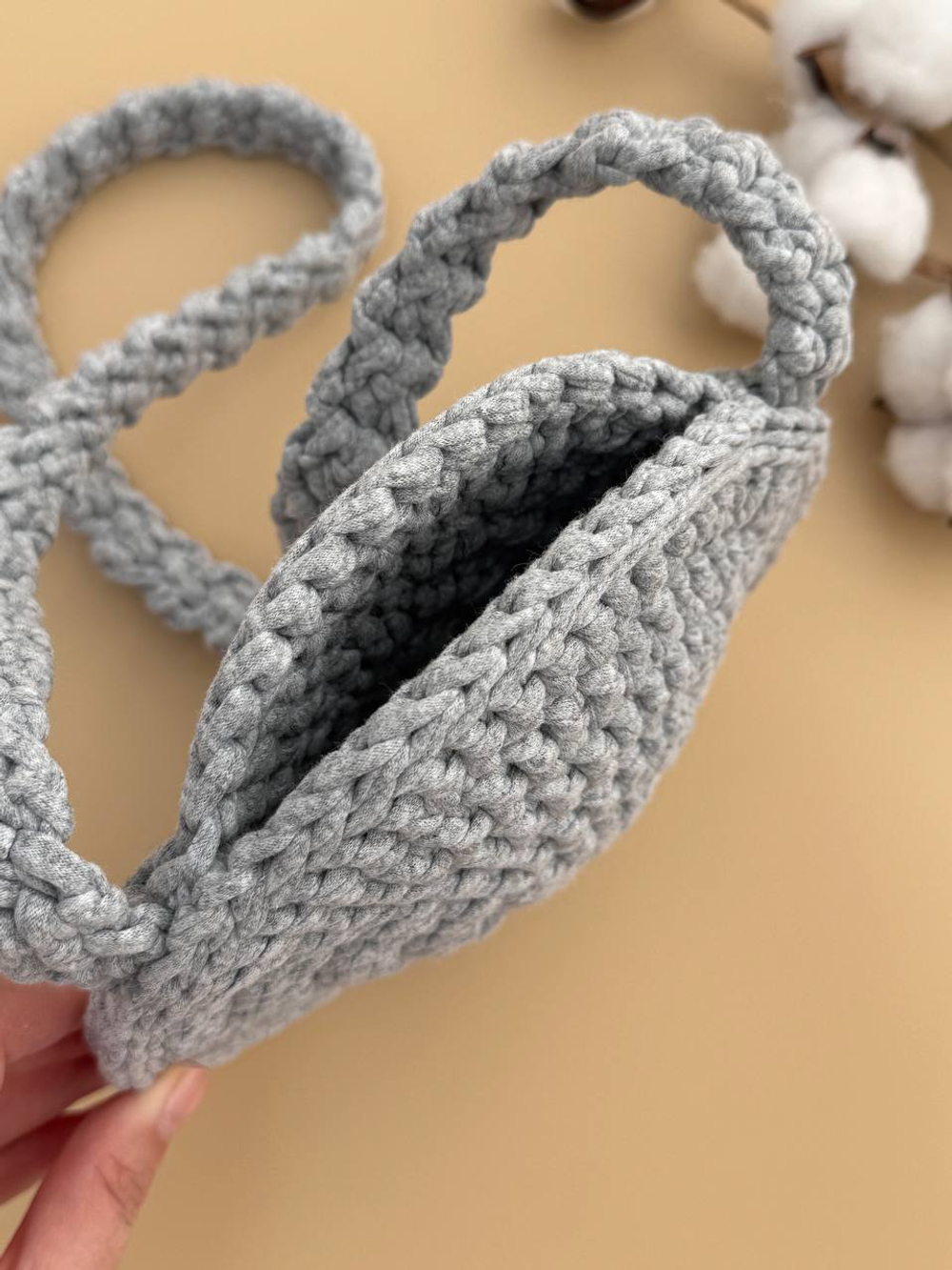 Сумочка плетеная