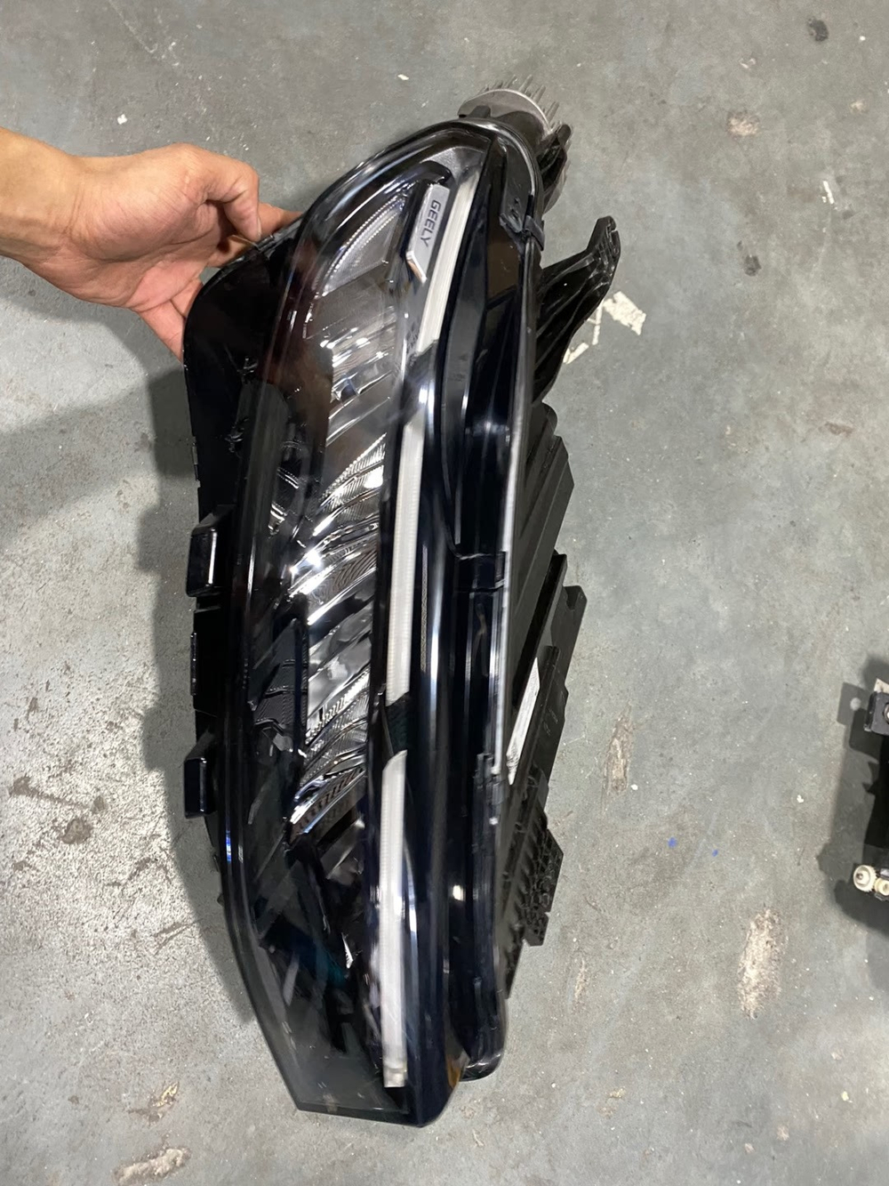Блок фары LED с линзой Geely Xingrui (Emgrand)