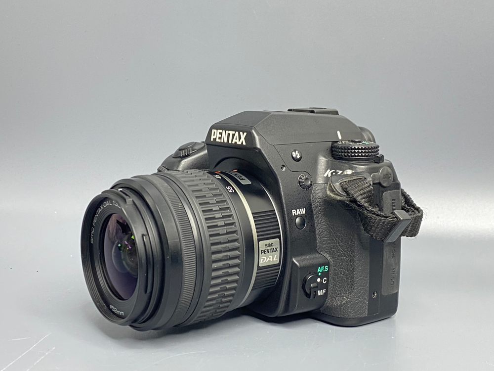 Pentax K-7 kit 18-55mm 8800 кадров