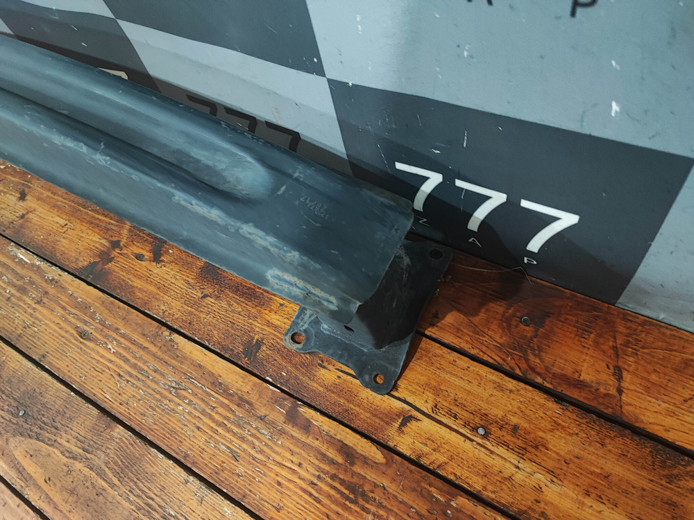 Усилитель заднего бампера Skoda Octavia 3 (A7) 13-20 Б/У Оригинал 5E5807305