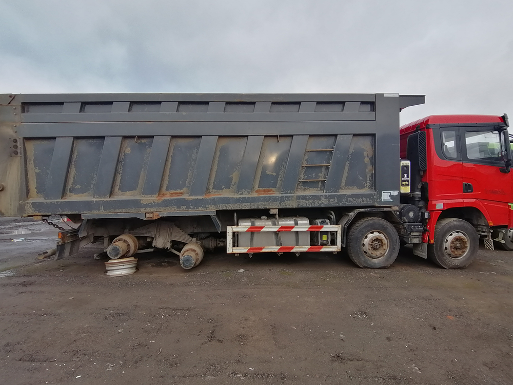 Shacman (Shaanxi) SX* 8x4 Самосвал SX33186W366C (Дизельный, 10,8 л, 441 л.с., МТ)