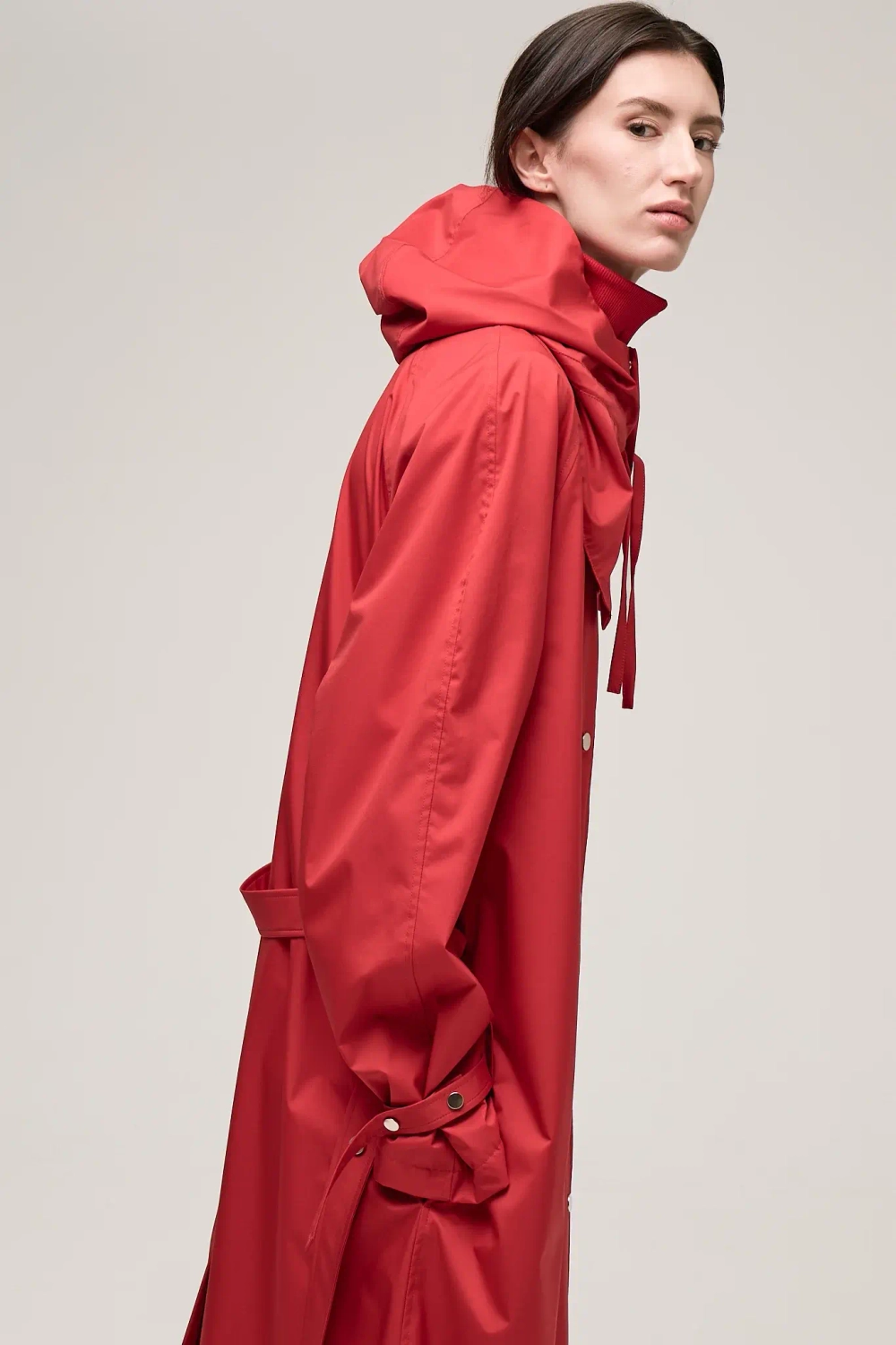 Плащ со съемным капюшоном