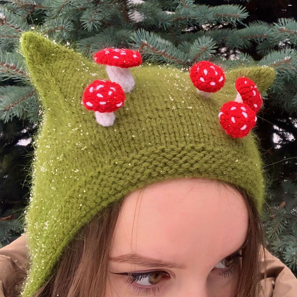 Чепчик с ушками ::’🍄 ‘на заказ’