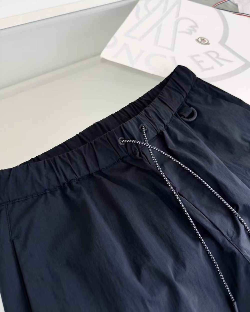 Спортивные штаны Moncler