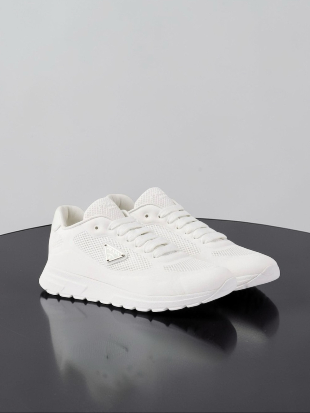 Кроссовки Prada