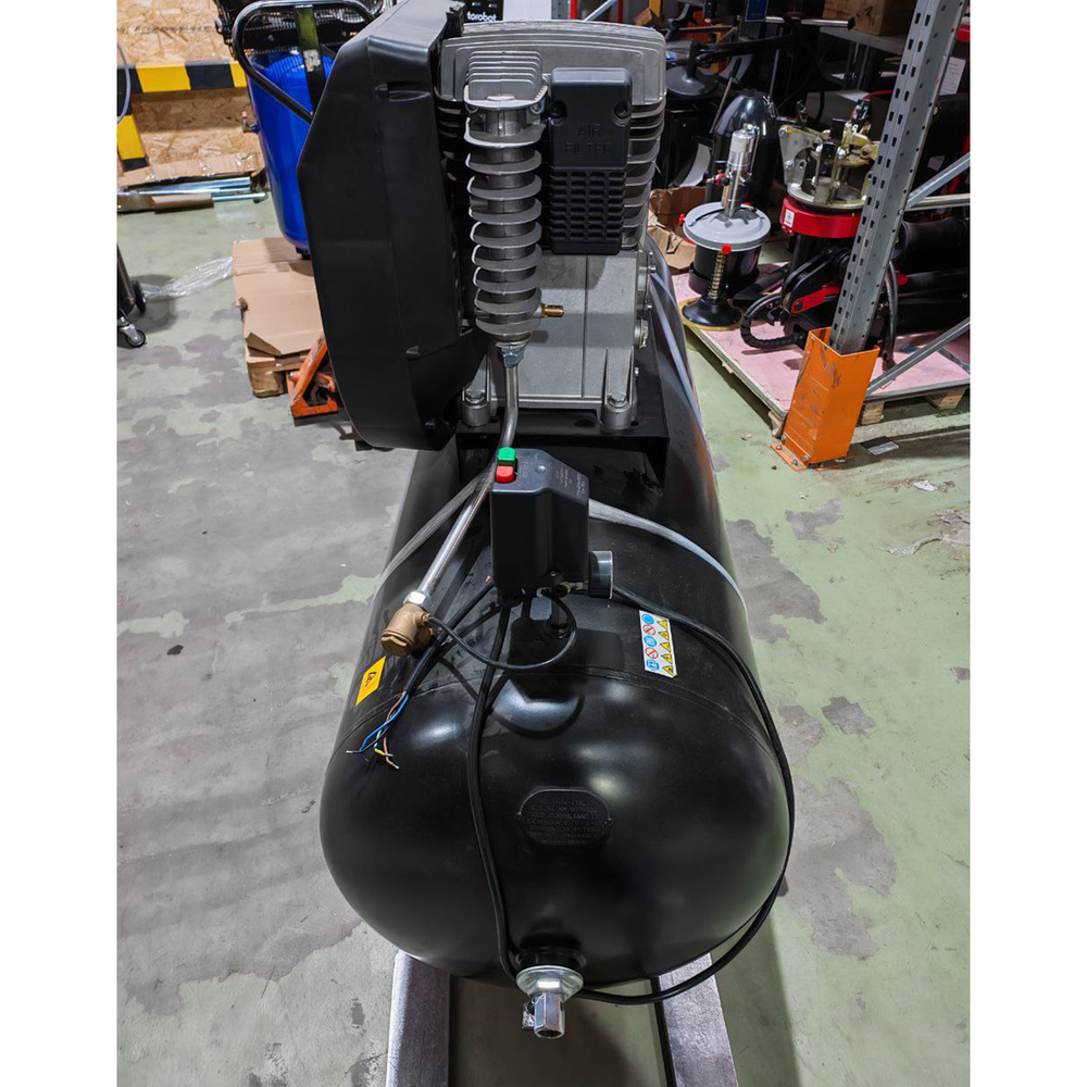 WDK-95079 (УЦЕНКА) Компрессор поршневой с ременным приводом, 798 л/мин, 5.5 кВт, 380 В, ресивер 500 л