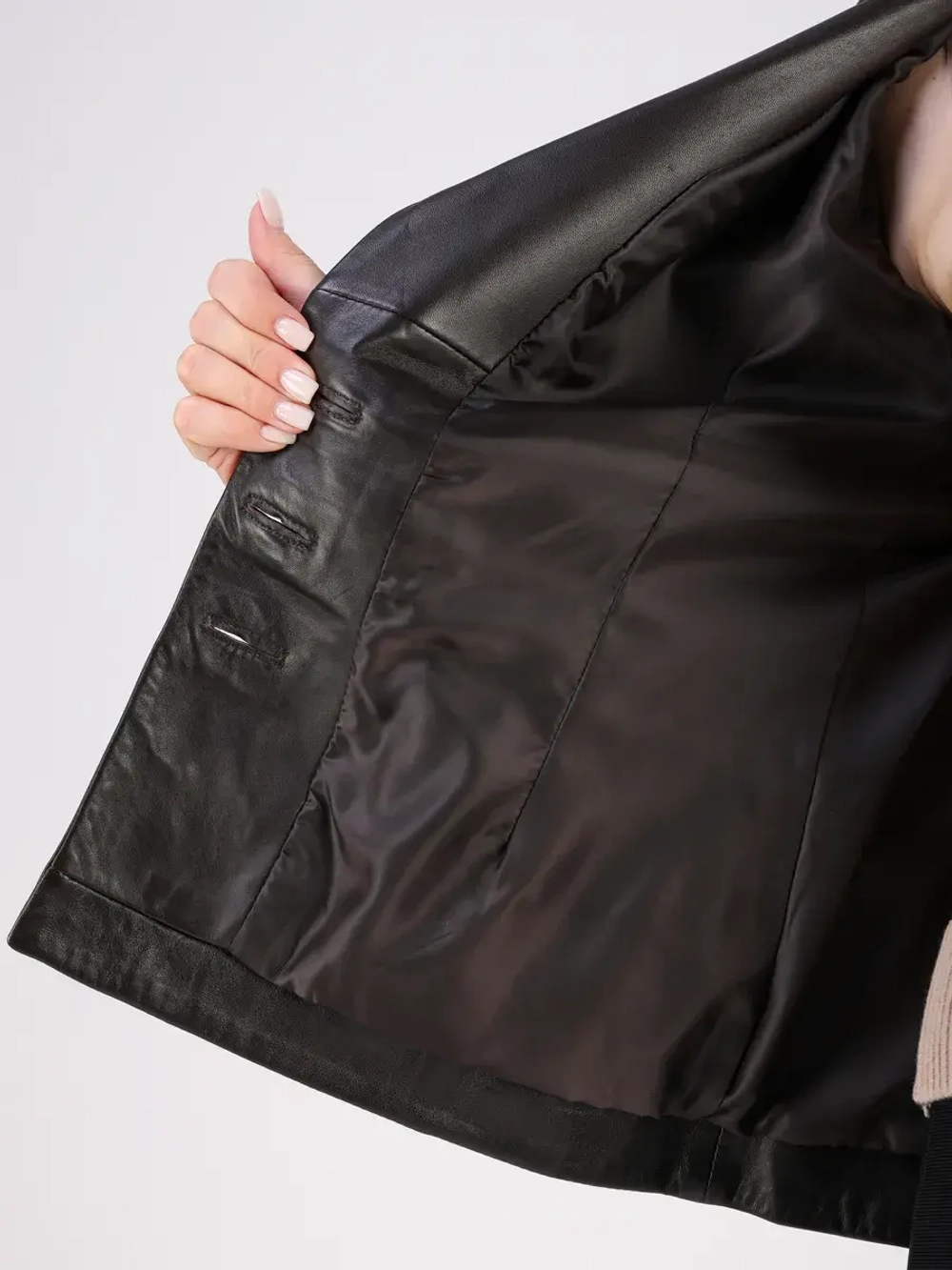 Кожаная куртка демисезонная блейзер