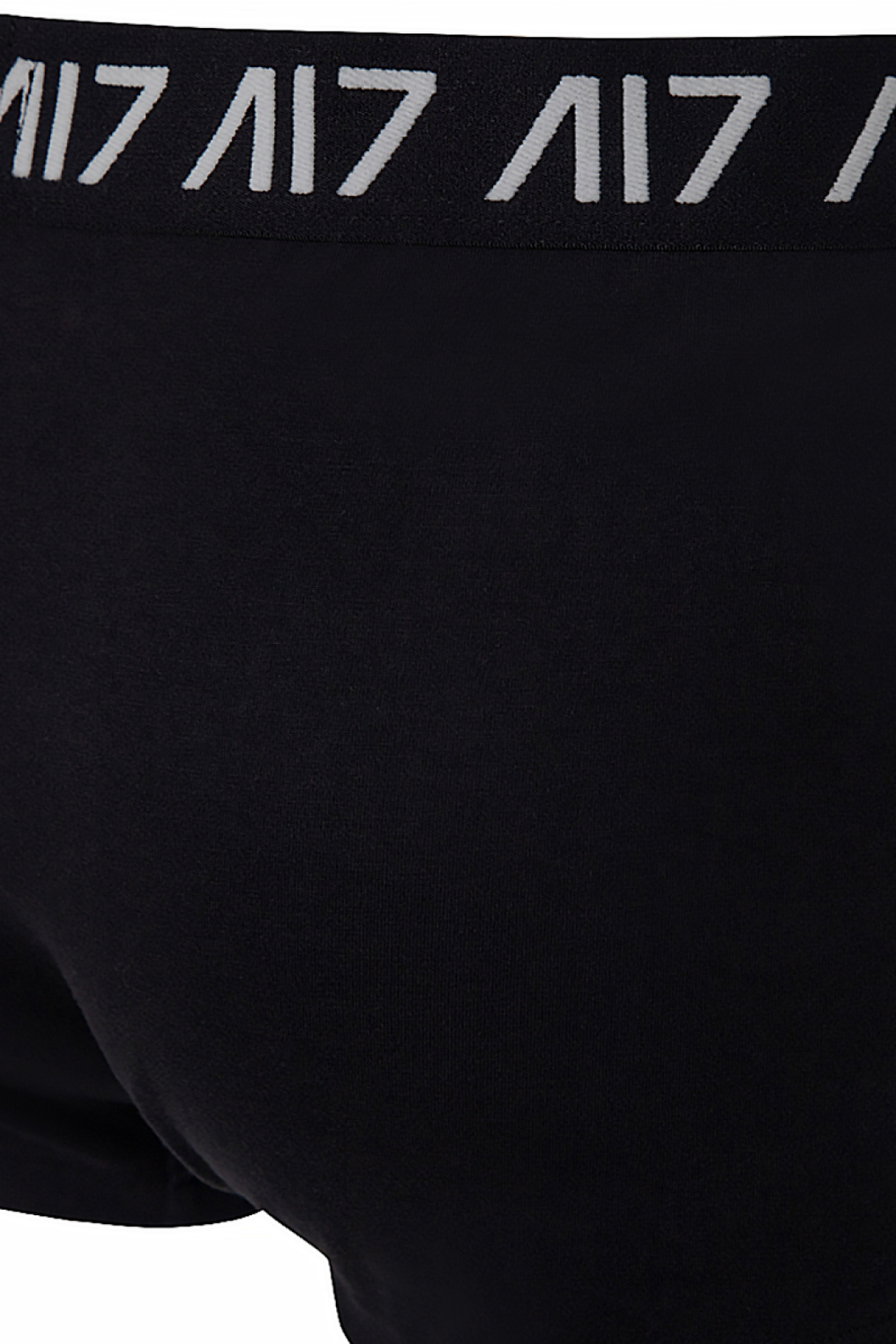 Боксеры черные и белые