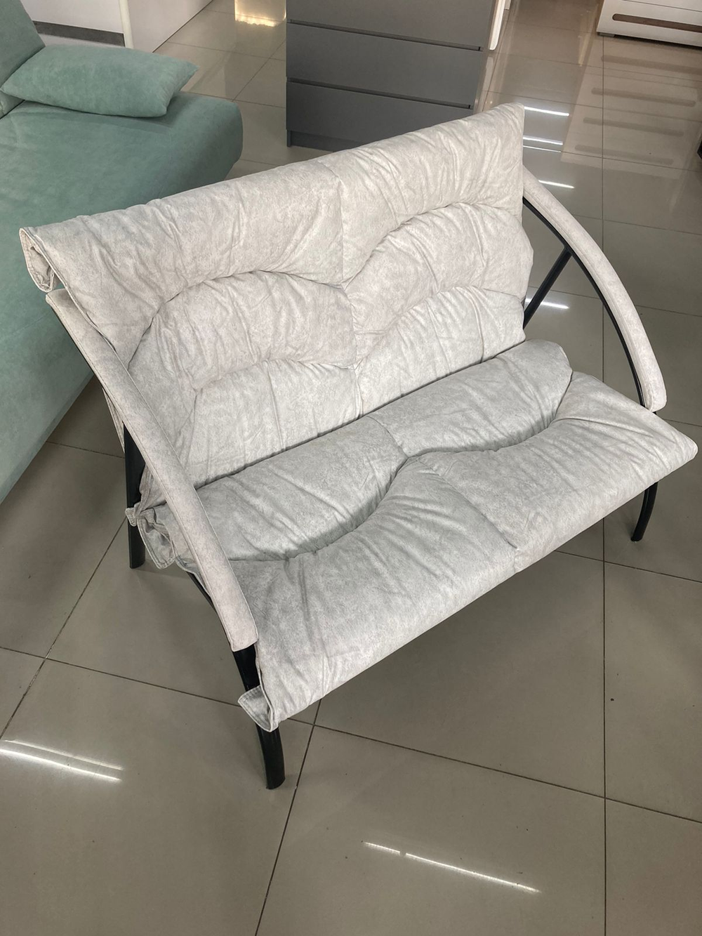 Диван Фортуна-5 (18) 2-х мест разборный к/з бел.серый каркас черный