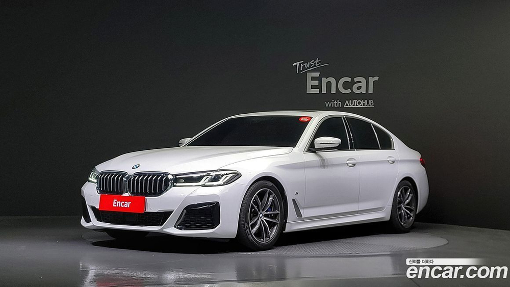 BMW 5 Series (G30) 520i M Sports (07.2021)
