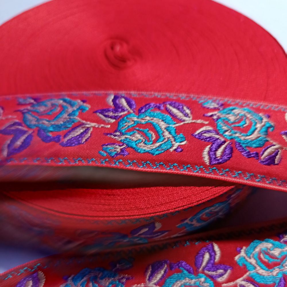 Тесьма жаккард, ш. 4 см