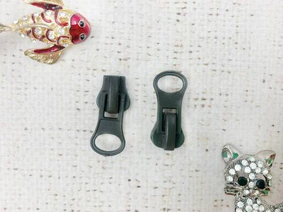 Бегунок трактор, автомат Т5, чёрный