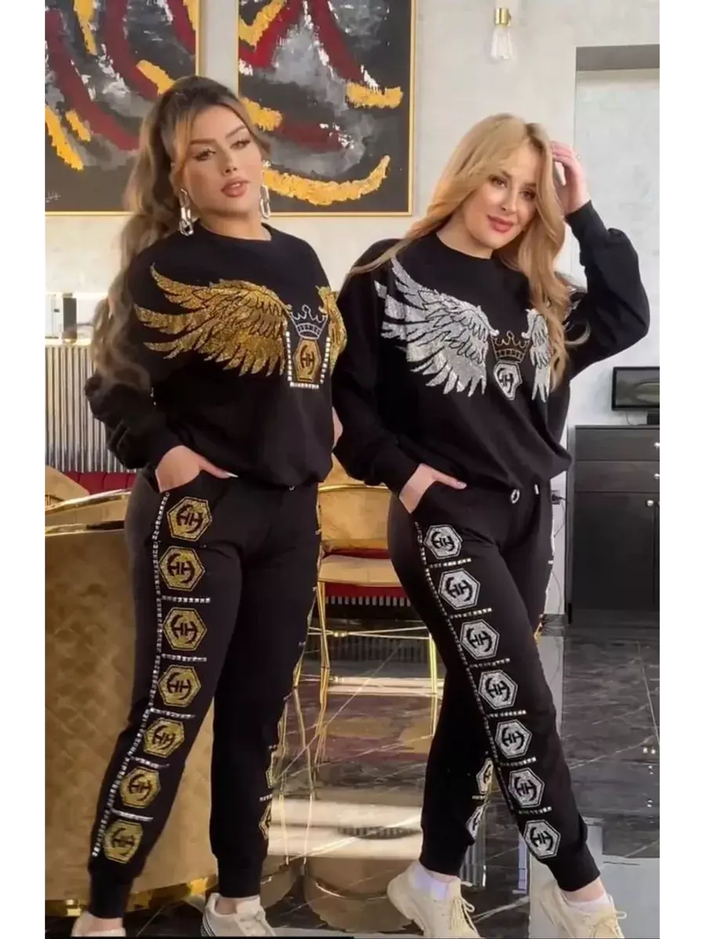 Костюм