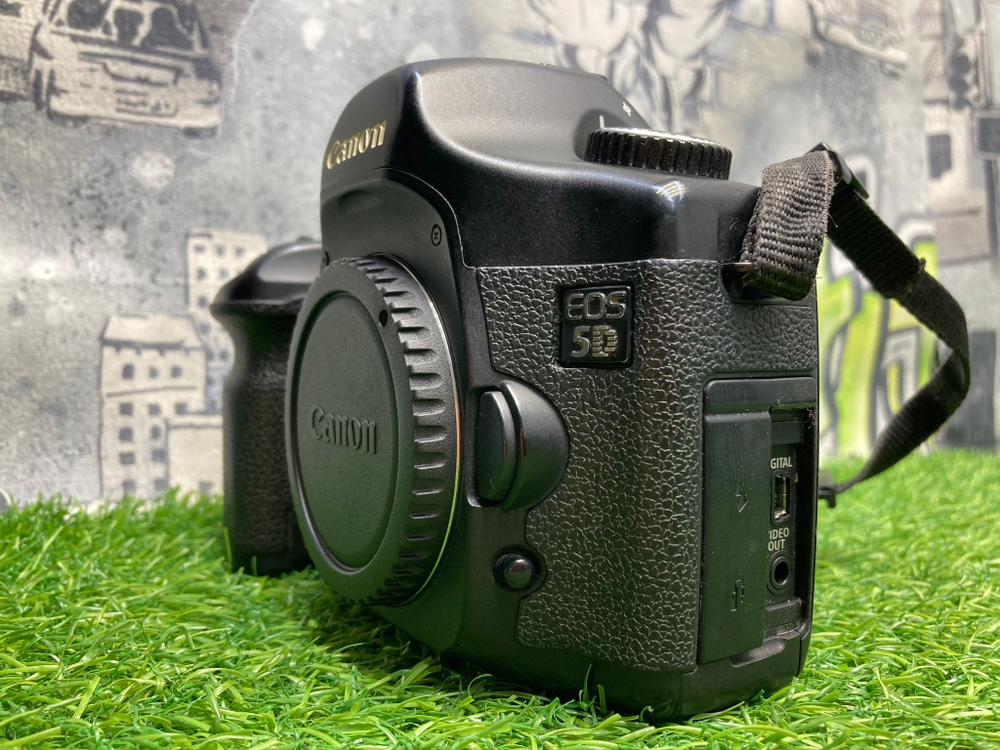 Canon EOS 5D