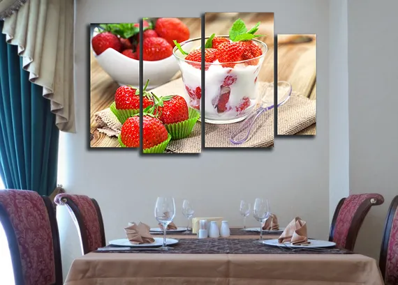 Модульная картина "Десерт клубника со сливками"