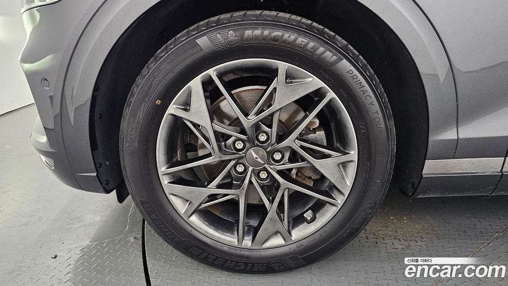 Genesis GV70 2.5T Бензин 2WD (03.2021)