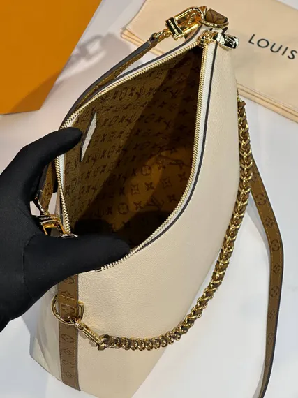 Сумка Louis Vuitton Multipass