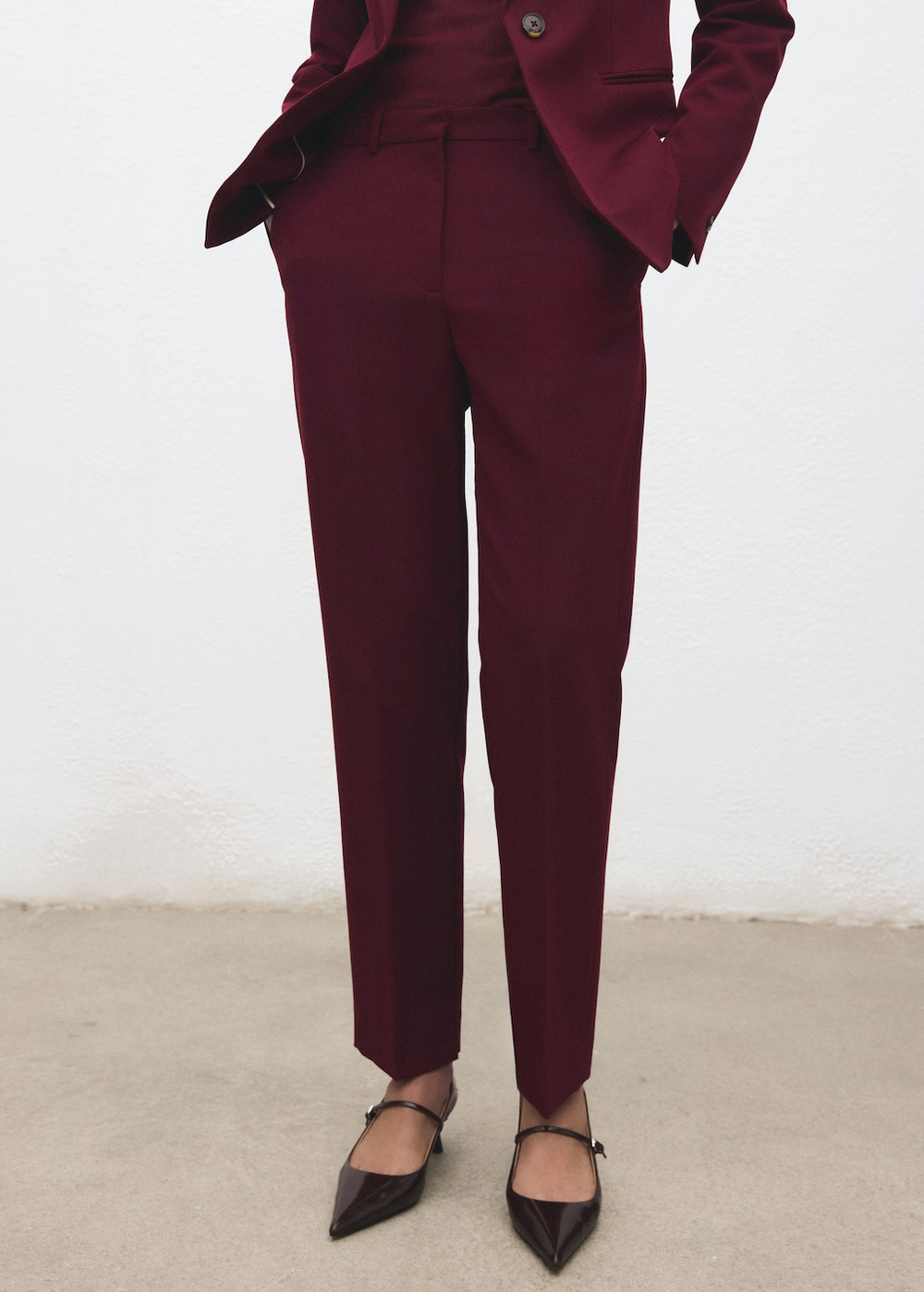Прямые костюмные брюки