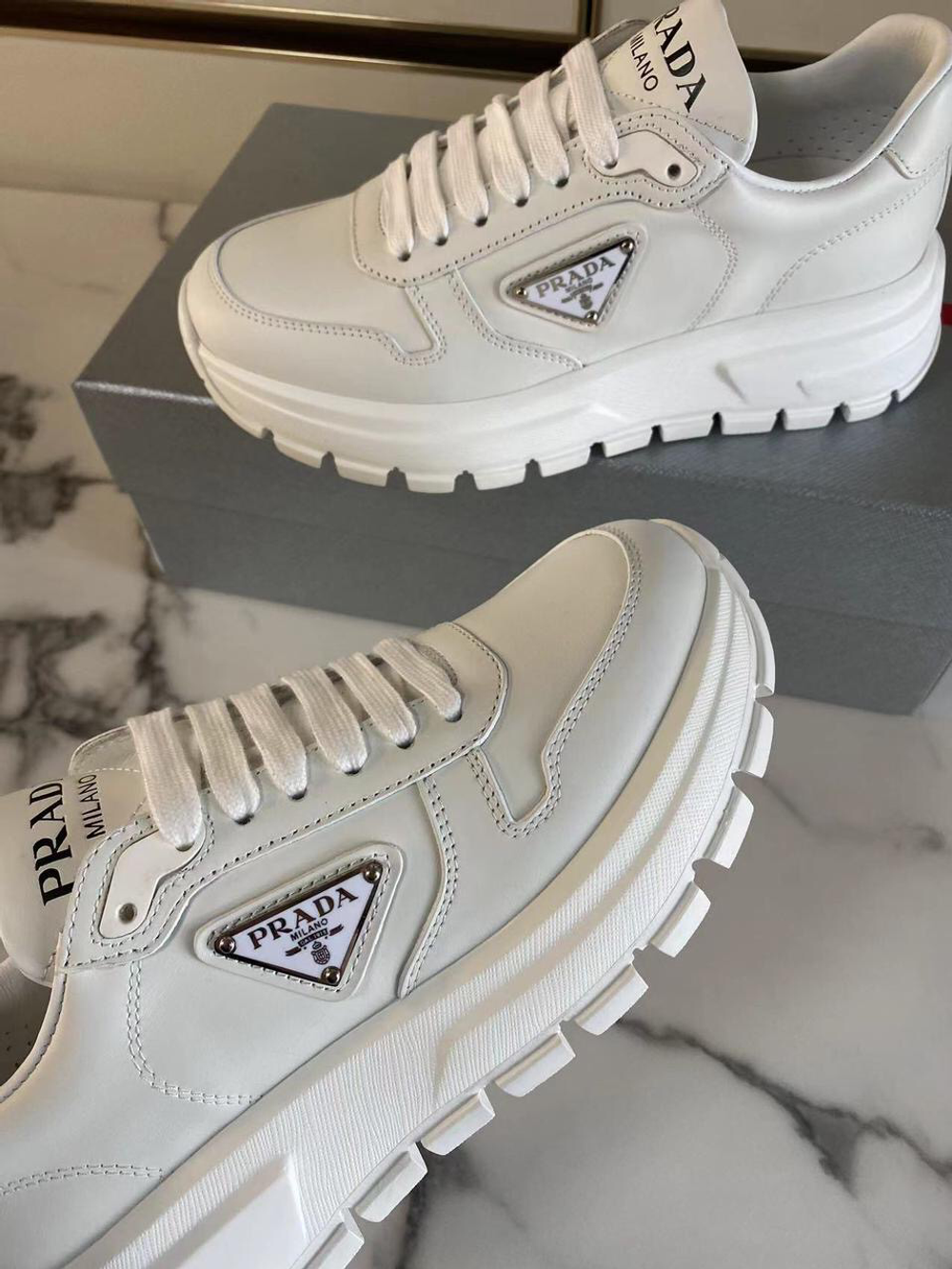 Кроссовки Prada