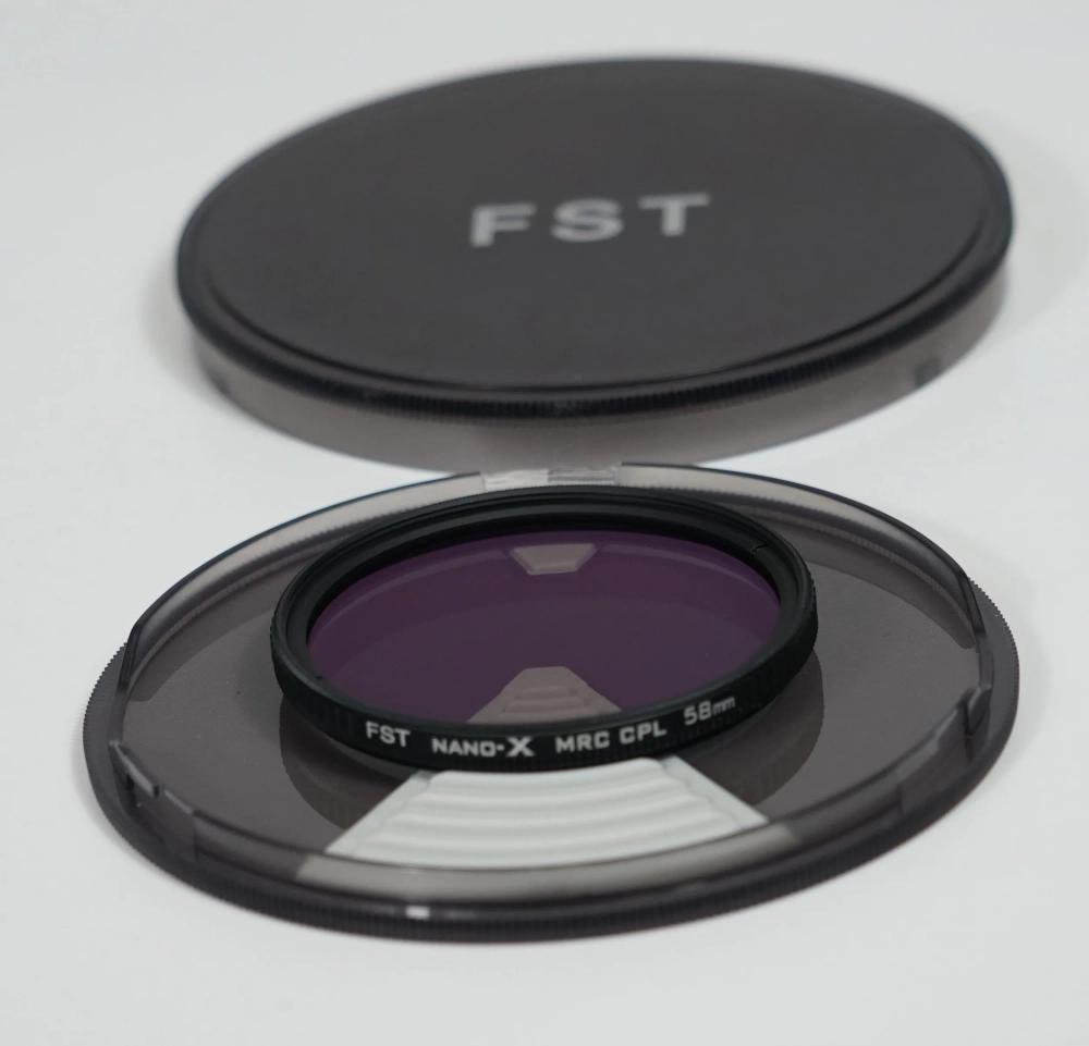 Поляризационный фильтр FST 58mm Nano-X CPL - полярик 58 мм на немецком стекле Schott B270