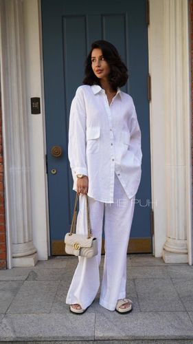 Белый льняной костюм