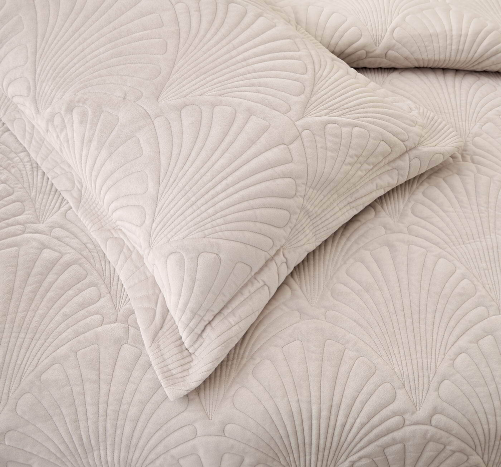 Покрывало 240x260 Sofi De MarkO Ариэль серебряно-серое