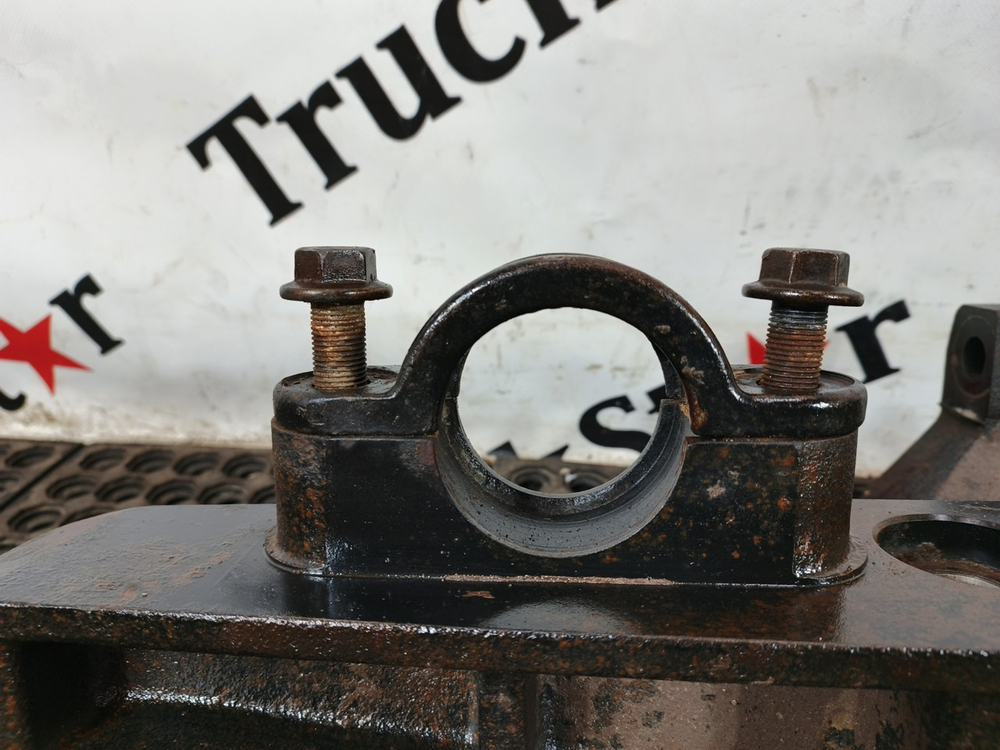 Кронштейн пневморессоры левый 2023г