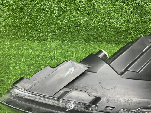 Фара левая Lada Granta (2018-н.в.) галоген