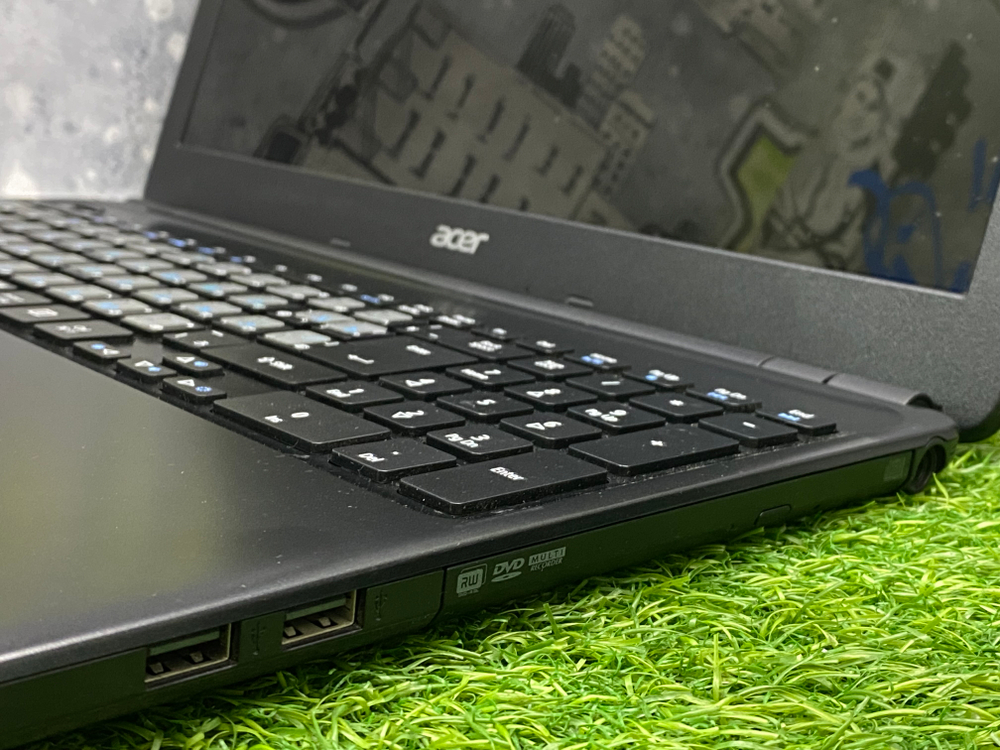 Ноутбук Acer 15' i5-4200U/4GB/500GB/ Aspire E1[V5WE2]/Windows 10