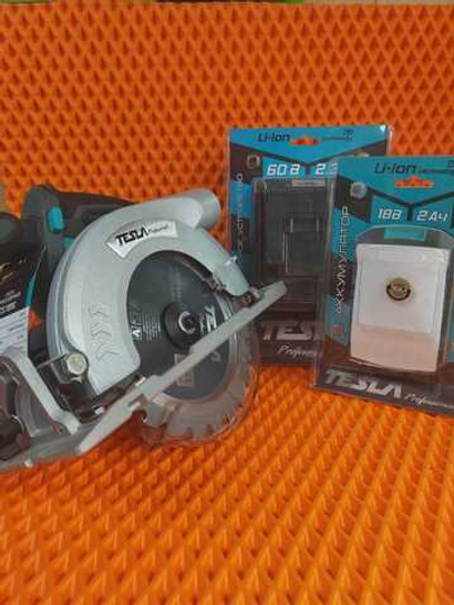 Аккумуляторная циркулярная пила Tesla TCS18DC.