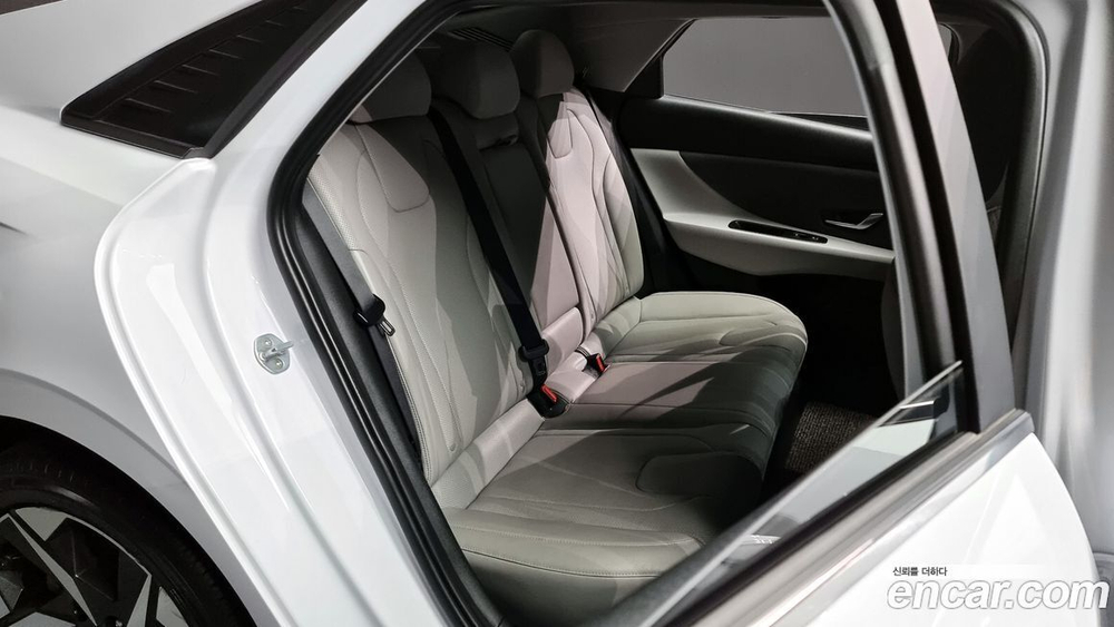 Hyundai Avante (CN7) 1.6 (06.2020)