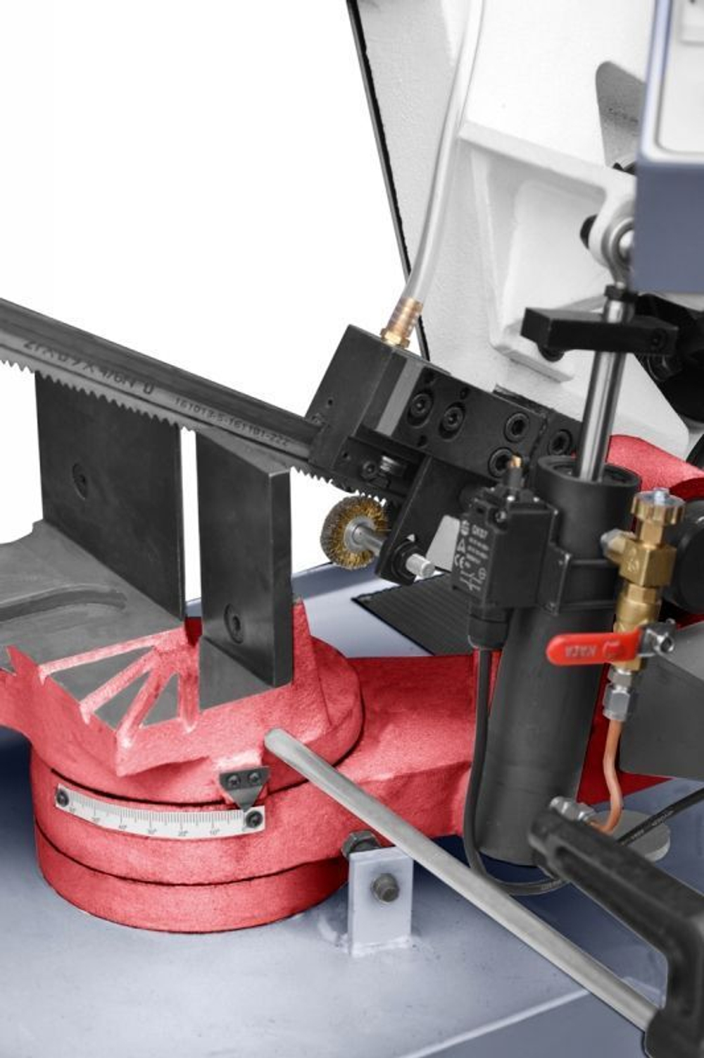 Ленточнопильный отрезной станок Cormak MBS 270FH VARIO