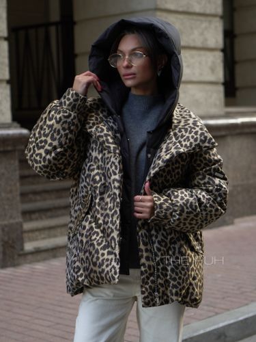 Жаккардовый желтый пуховик с леопардовым принтом