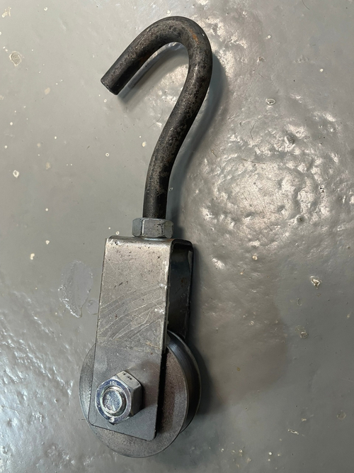 Блок на крюке 140мм