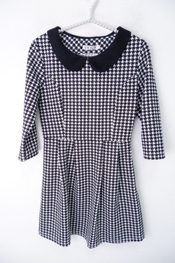 Платье  Graca с воротничком 42-44 размер