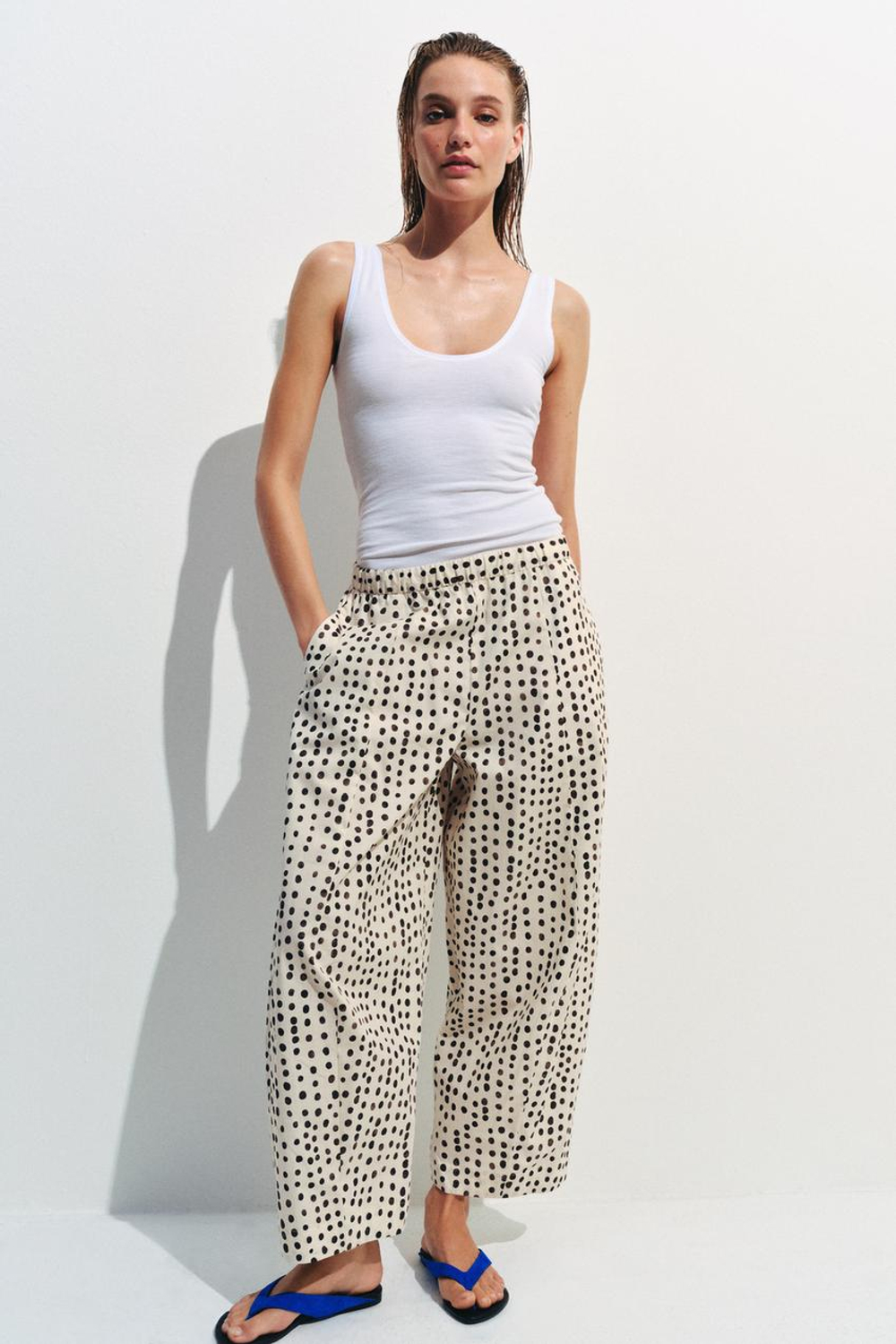 ZARA БРЮКИ В ПИЖАМНОМ СТИЛЕ В ГОРОШЕК — ZW COLLECTION, ЭКРЮ/ЧЕРНЫЙ