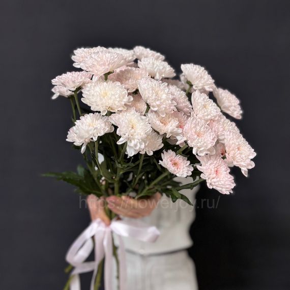 Букет из розовой хризантемы